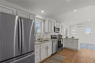 64 Burnside Ave, Narragansett, RI 02882 - Photo 3