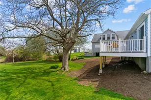 64 Burnside Ave, Narragansett, RI 02882 - Photo 11