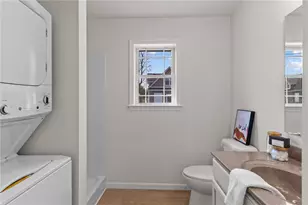 64 Burnside Ave, Narragansett, RI 02882 - Photo 11