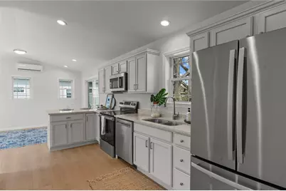64 Burnside Avenue, Narragansett, RI 02882 - Photo 9