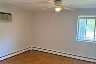 77 Pitman St, Providence, RI 02906 - Photo 5