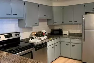 77 Pitman St, Providence, RI 02906 - Photo 3