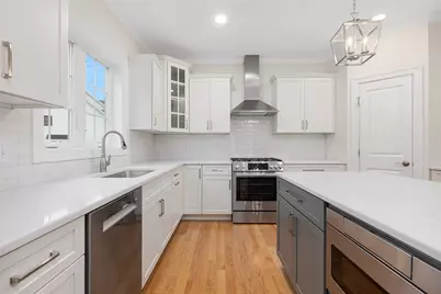 64 Cardinal Road, Cranston, RI 02921 - Photo 9