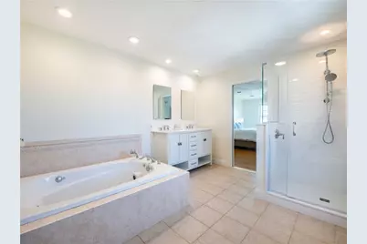 573 Wolcott Avenue, Middletown, RI 02842 - Photo 27