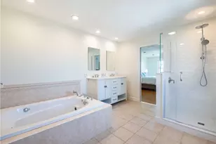 573 Wolcott Ave, Middletown, RI 02842 - Photo 27