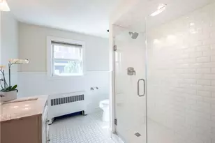 573 Wolcott Ave, Middletown, RI 02842 - Photo 21