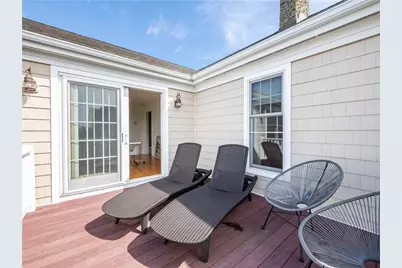 573 Wolcott Avenue, Middletown, RI 02842 - Photo 31