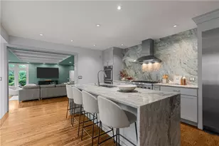 80 Clarendon Ave, Providence, RI 02906 - Photo 15