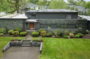 80 Clarendon Ave, Providence, RI 02906 - Photo 3