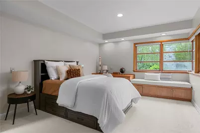 80 Clarendon Avenue, Providence, RI 02906 - Photo 25