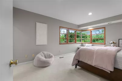 80 Clarendon Avenue, Providence, RI 02906 - Photo 23