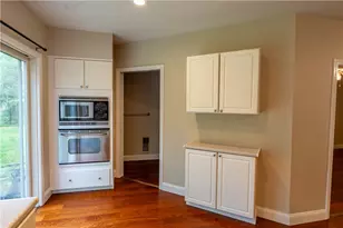 18 Railroad Ave, South Kingstown, RI 02892 - Photo 7