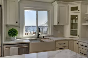18 Sunset Ln, Portsmouth, RI 02871 - Photo 19