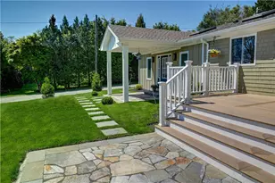 18 Sunset Ln, Portsmouth, RI 02871 - Photo 7