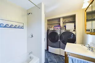 1087 Lakeside Dr, Block Island, RI 02807 - Photo 19