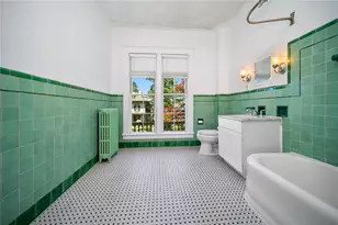 33 Kay St, Newport, RI 02840 - Photo 21