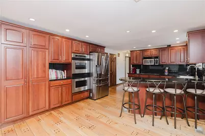 129 Lawrence Drive, Portsmouth, RI 02871 - Photo 25