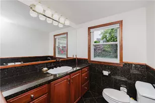 129 Lawrence Dr, Portsmouth, RI 02871 - Photo 21