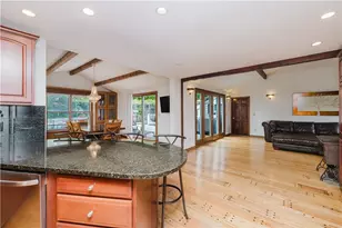 129 Lawrence Dr, Portsmouth, RI 02871 - Photo 29