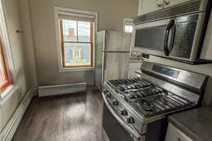 178 Bowen St, Providence, RI 02906 - Photo 7