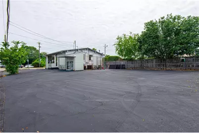 982 Willett Avenue, East Providence, RI 02915 - Photo 25