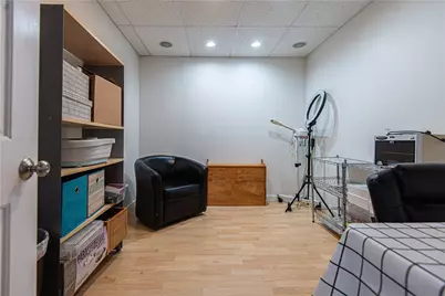 982 Willett Avenue, East Providence, RI 02915 - Photo 17