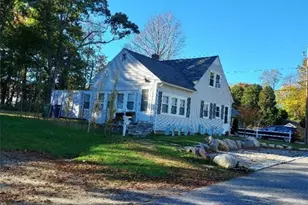 25 Thomas St, North Kingstown, RI 02852 - Photo 1