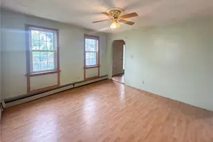 233 Grove St, Woonsocket, RI 02895 - Photo 13