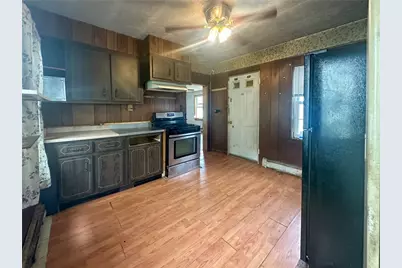 233 Grove Street, Woonsocket, RI 02895 - Photo 21