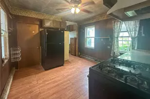 233 Grove St, Woonsocket, RI 02895 - Photo 19