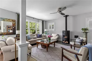 132 Ruggles Ave, Newport, RI 02840 - Photo 9