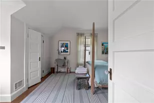 132 Ruggles Ave, Newport, RI 02840 - Photo 15