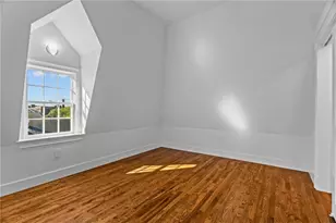 18 State St, Bristol, RI 02809 - Photo 15