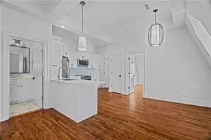 18 State St, Bristol, RI 02809 - Photo 11