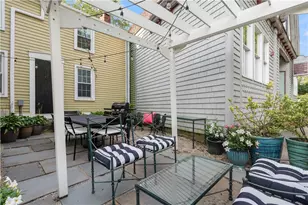 17 Old Beach Rd, Newport, RI 02840 - Photo 33