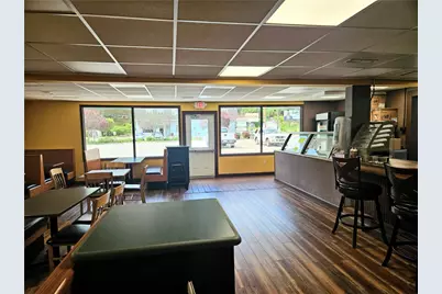 923 Main Street, West Warwick, RI 02893 - Photo 5