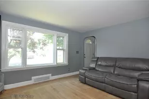 62 Stone Ave, Warwick, RI 02889 - Photo 17