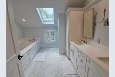 209 Coggeshall Avenue, Newport, RI 02840 - Photo 33