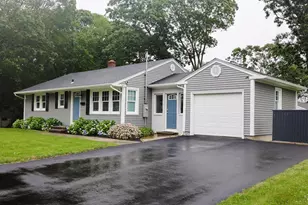 28 Whipple Ave, Westerly, RI 02891 - Photo 3