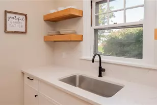 45 Ayrault St, Newport, RI 02840 - Photo 19