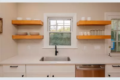 45 Ayrault Street #5, Newport, RI 02840 - Photo 19