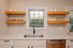 45 Ayrault St, Newport, RI 02840 - Photo 19