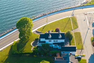 1874 Main Rd, Tiverton, RI 02878 - Photo 19