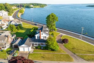 1874 Main Rd, Tiverton, RI 02878 - Photo 15