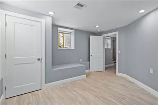 20 Summer St, Newport, RI 02840 - Photo 29