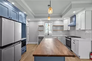 20 Summer St, Newport, RI 02840 - Photo 13