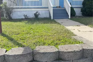 168 3rd Ave, Woonsocket, RI 02895 - Photo 3