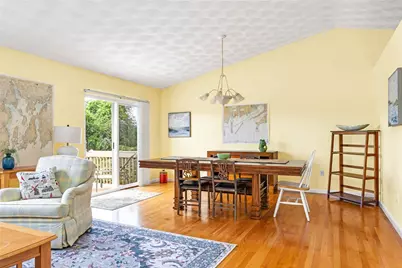 39 President Drive, Narragansett, RI 02882 - Photo 9