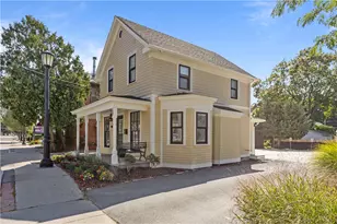 74 Maple Ave, Barrington, RI 02806 - Photo 3