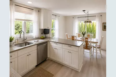 421 Bellevue Avenue #3C, Newport, RI 02840 - Photo 1